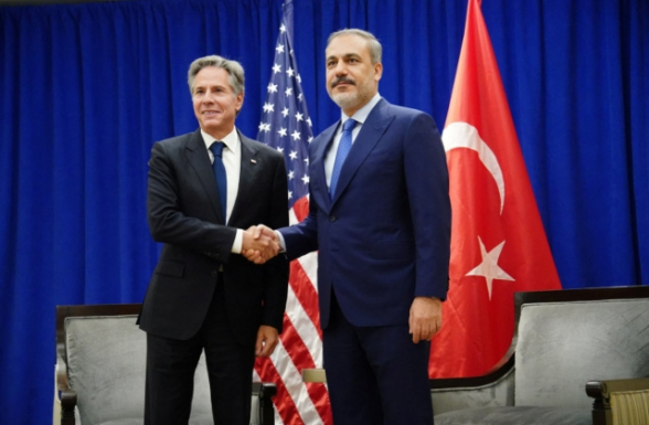 Блинкен и глава МИД Турции обсудили события в Нагорном Карабахе